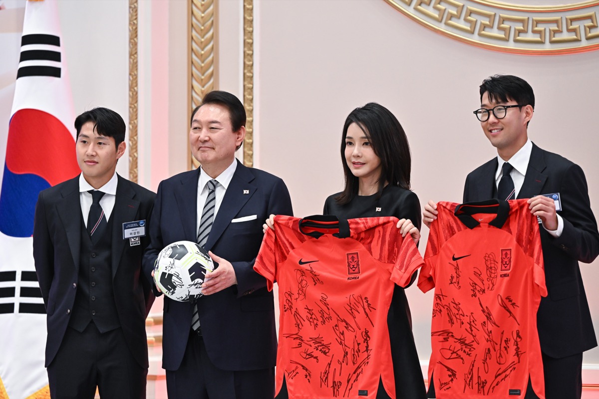 孙兴慜公益事业：从韩国儿童足球基金到反种族歧视